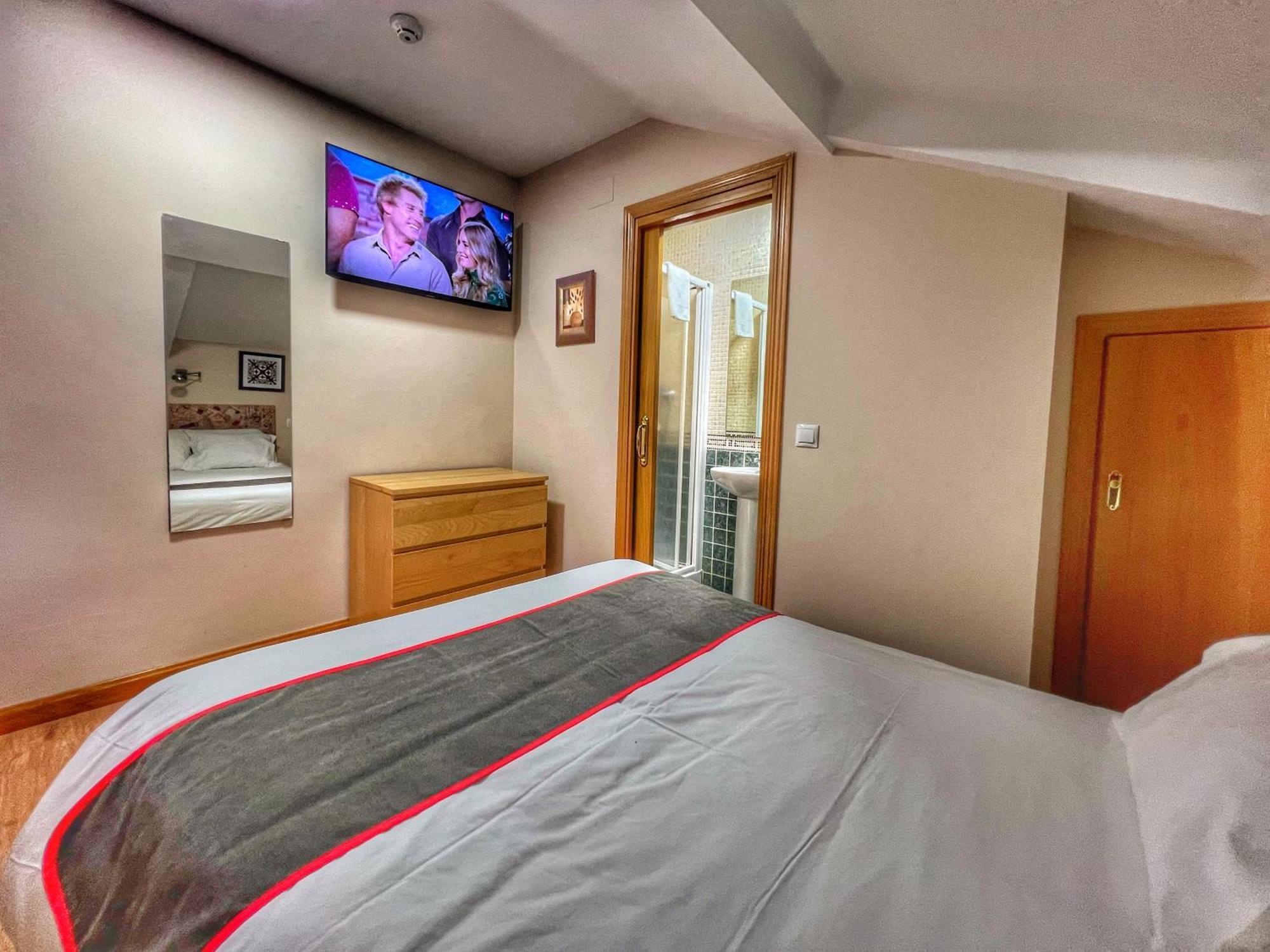 Hostal La Colmena Vicolozano Εξωτερικό φωτογραφία