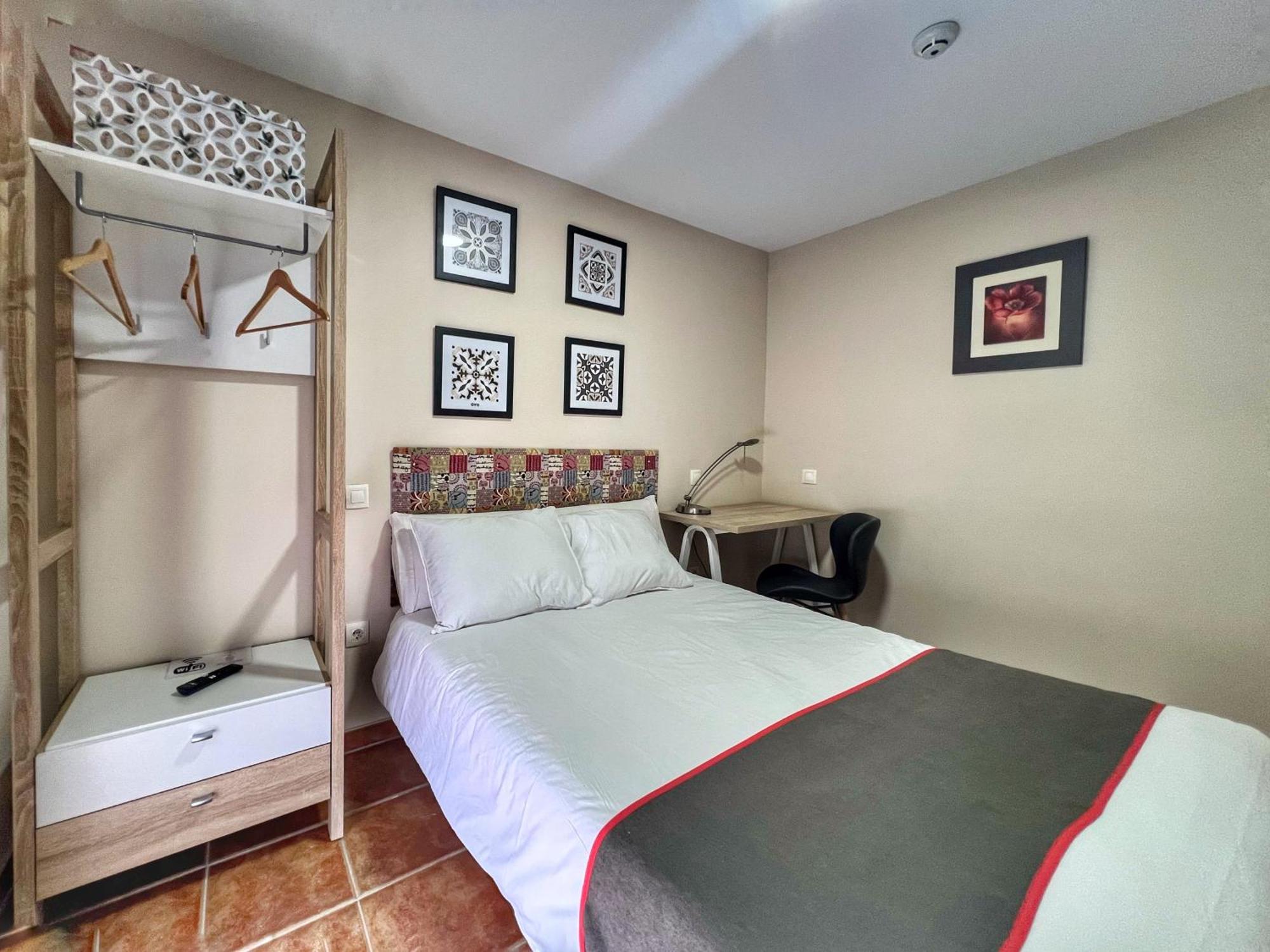 Hostal La Colmena Vicolozano Εξωτερικό φωτογραφία