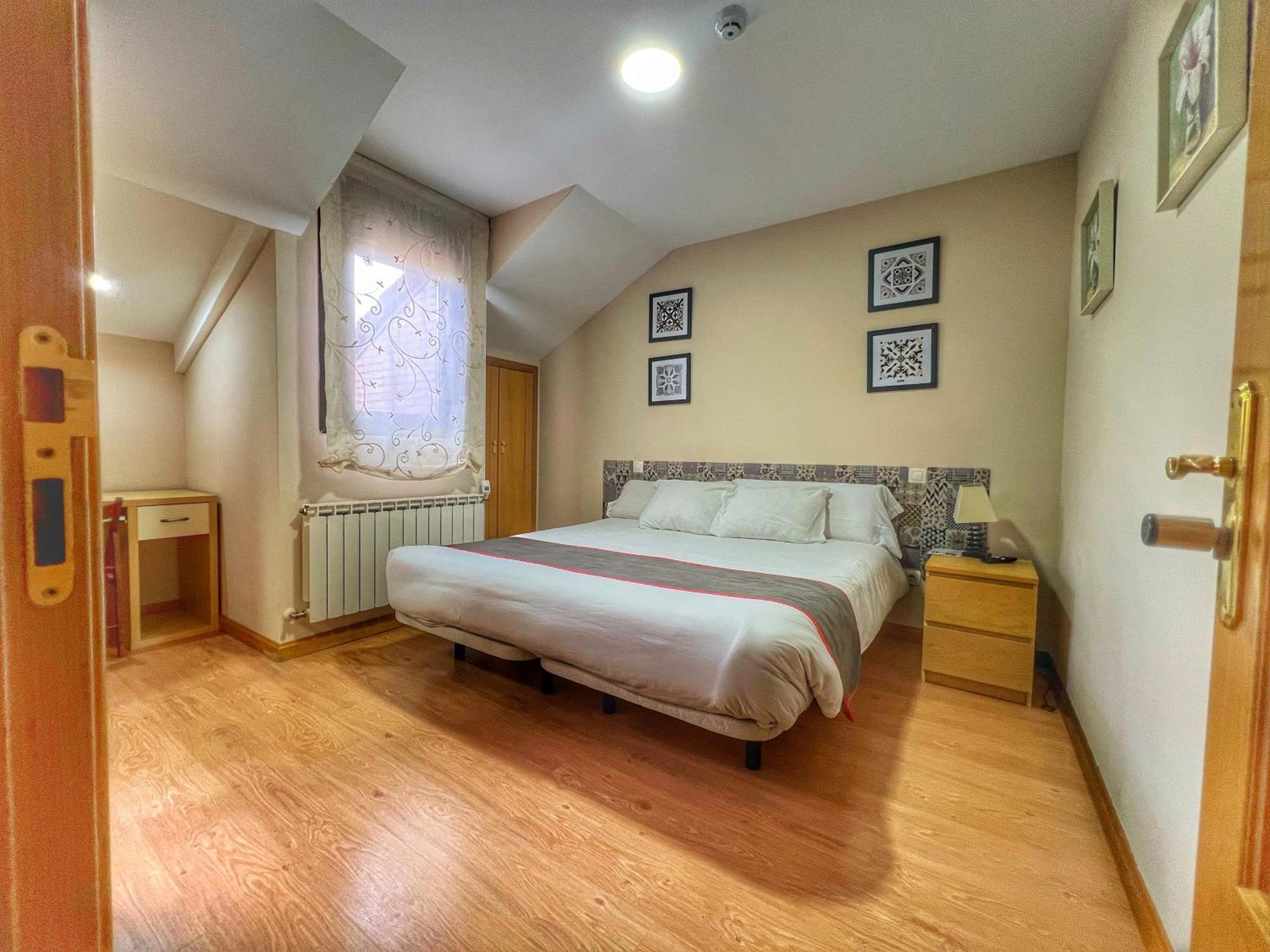 Hostal La Colmena Vicolozano Εξωτερικό φωτογραφία