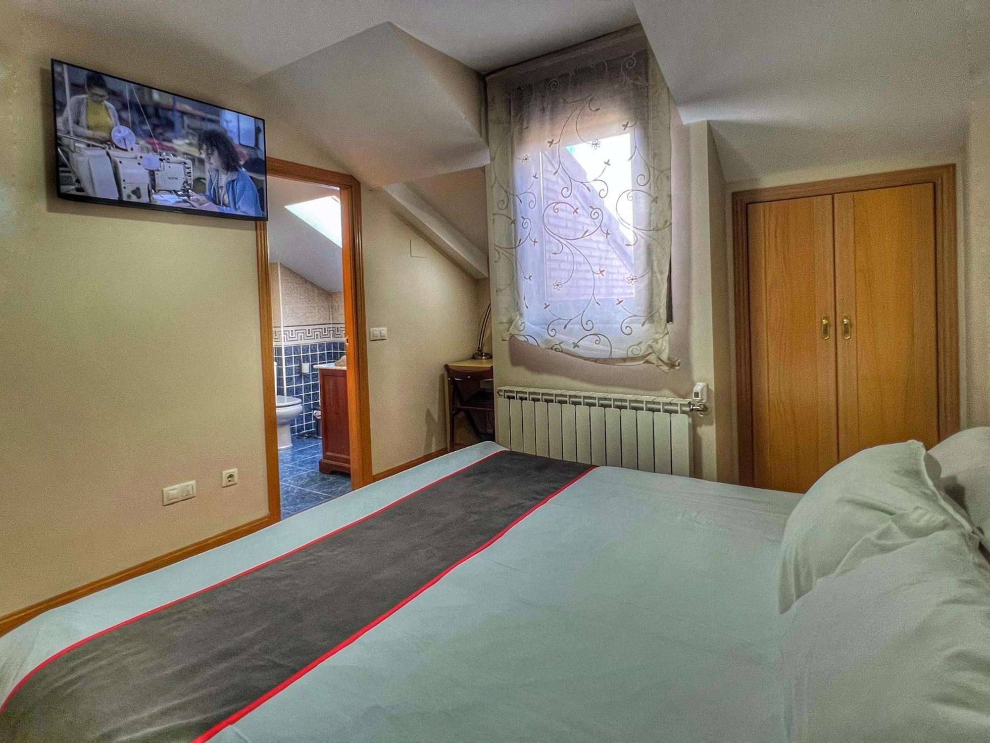 Hostal La Colmena Vicolozano Εξωτερικό φωτογραφία