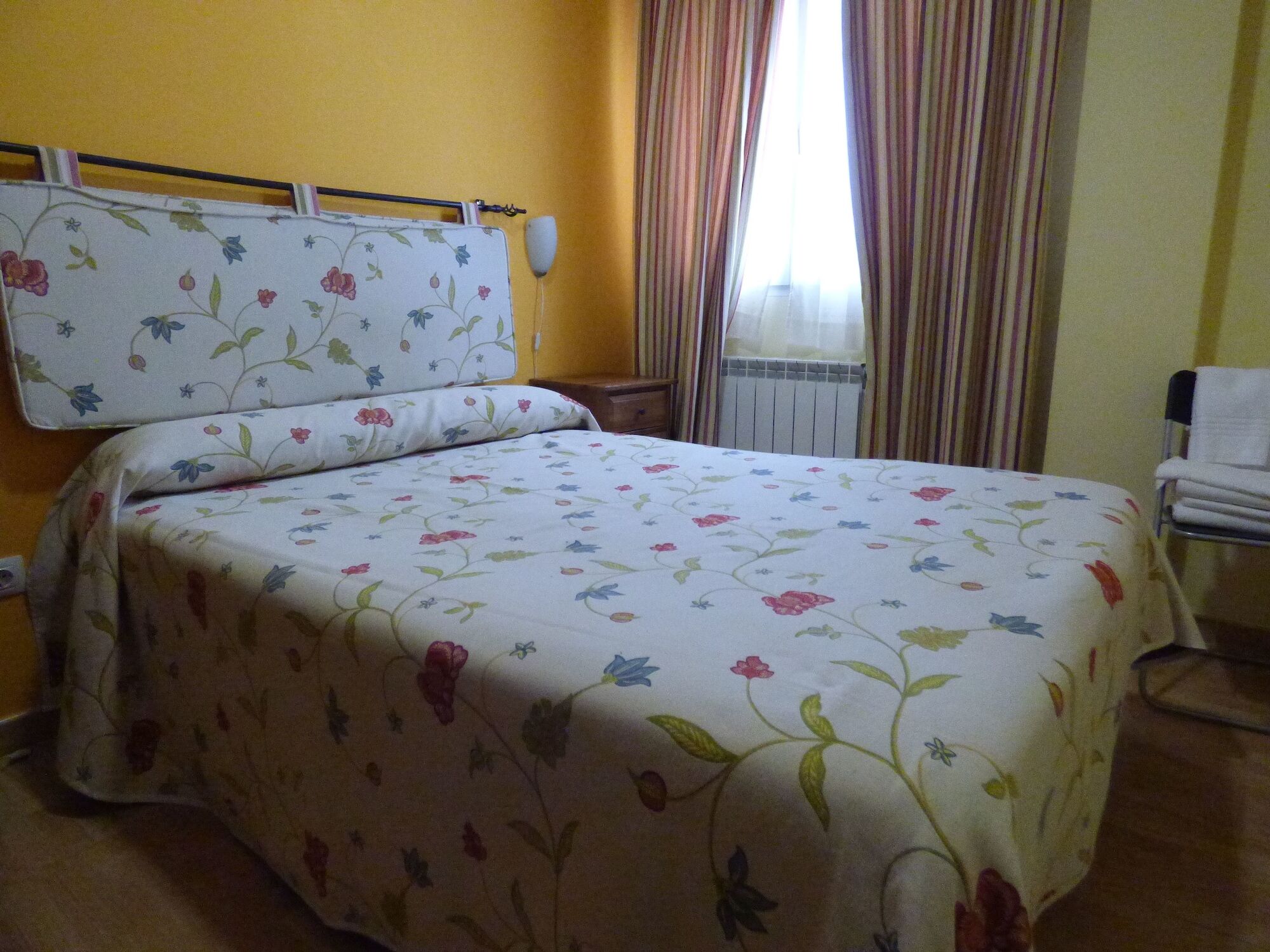 Hostal La Colmena Vicolozano Εξωτερικό φωτογραφία