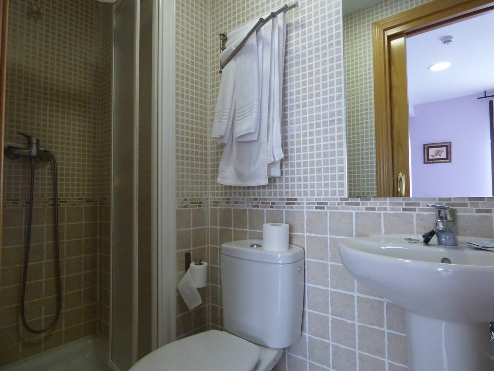 Hostal La Colmena Vicolozano Εξωτερικό φωτογραφία